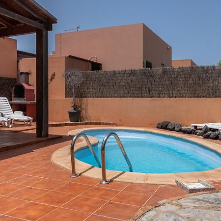 Lovely 2-Bed Villa In Corralejo Fuerteventura Exterior foto