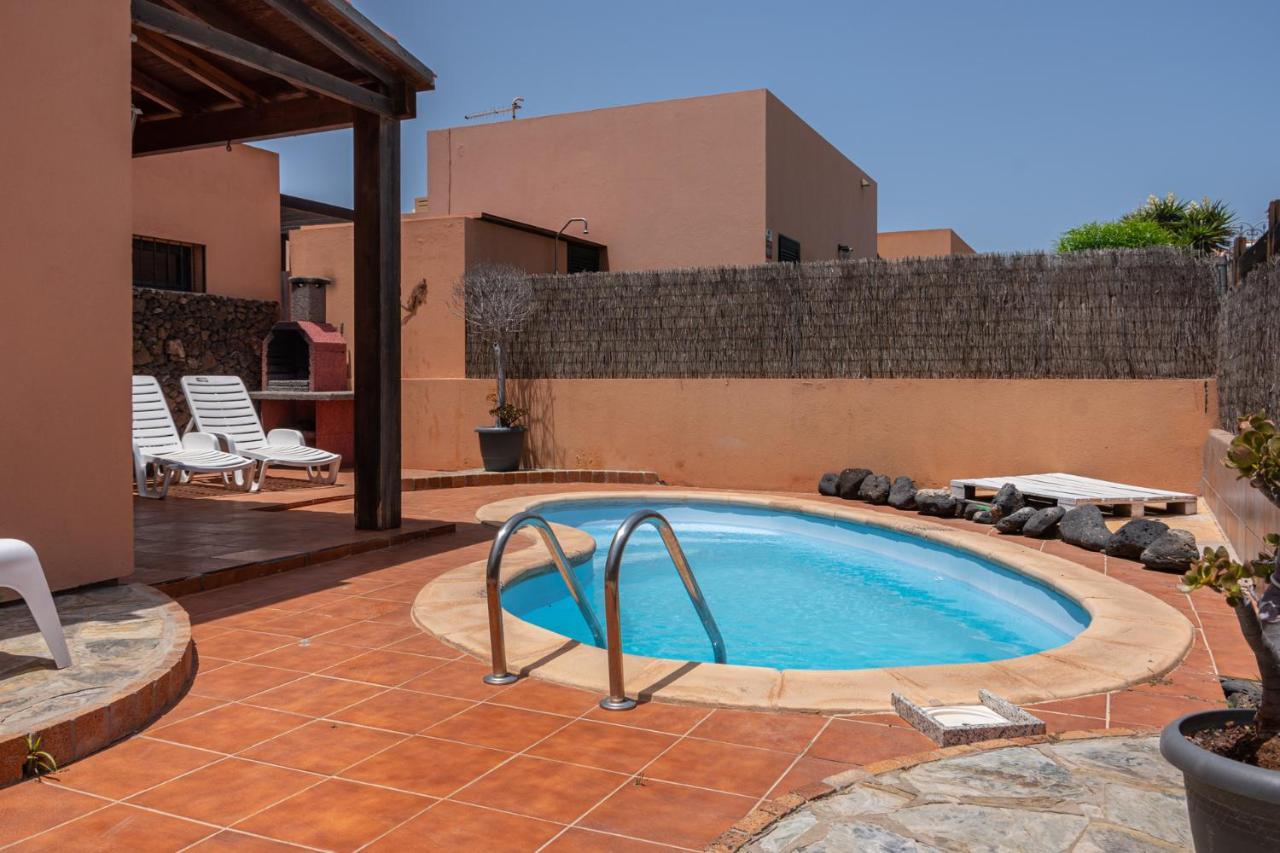 Lovely 2-Bed Villa In Corralejo Fuerteventura Exterior foto